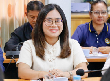 ตรวจเยี่ยมและรับฟังปัญหาของสมาชิกสหกรณ์นิคมประมงนครศรีธรรมราช จำกัด ณ จุดรวบรวมผลผลิตของสมาชิกสหกรณ์ โดยรับทราบถึงปัญหาความเดือดร้อนในเรื่องของการต่อทะเบียนเกษตรกรผู้เพาะเลี้ยงสัตว์น้ำของสมาชิกสหกรณ์ รวมทั้งเรื่องการขออนุญาตการเข้าทำประโยชน์ในที่ดินและติ ... พารามิเตอร์รูปภาพ 34